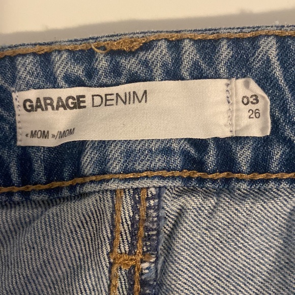 Garage Jean shorts in size 03 (26) - Picture 3 of 3